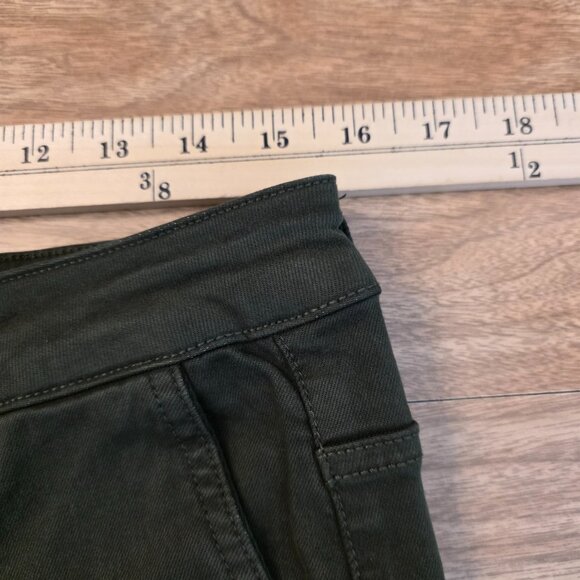 Well Worn Womens High Rise Cargo Denim Pant Straight Army Green Size 12/32 Large - Picture 14 of 17